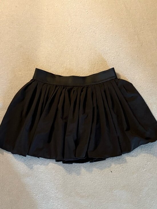 Dresses & Skirts - Women's Black Pleated Mini Skirt🎎